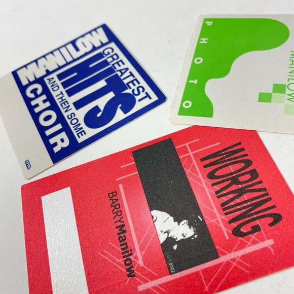 Barry Manilow VIP Passes + 7 CD Lot Ultimate Hits 50s Summer Sinatra Christmas - Picture 5 of 9